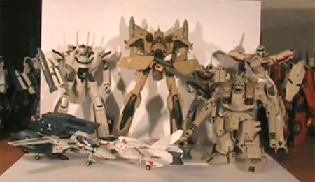 Macross Toys VF Comparison - Bandai, Yamato, Takatoku