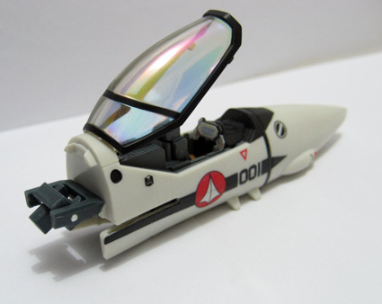 Yamato 1/60 VF-1S Valkyrie Hikaru Ichijo DYRL, cockpit detached from the main fuselage