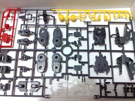Bootleg 1/100 Bandai GN-002 Gundam Dynames plastic parts
