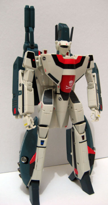 Yamato 1/60 Super and Strike Parts for VF-1 from Macross Do You Remember Love mounted an VF-1S of Hikaru Ichijo