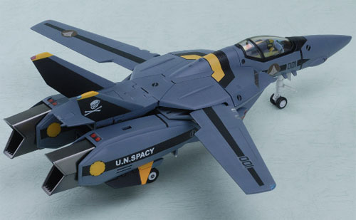 Yamato 1/60 VF-1S Roy Fokker Low Visibility Edition