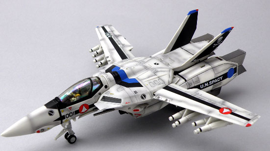 Yamato Toys 1/60 VF-1S Maximillian Jenius from DYRL Weathering Version