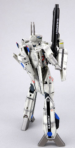Yamato Toys 1/60 VF-1S Maximillian Jenius from DYRL Weathering Version Battloid Mode rear view