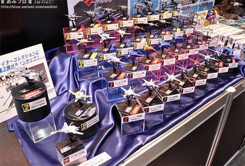 Bandai kits at the 49th All Japan Model Hobby Show 2009 1/250 Macross Fighter Collection