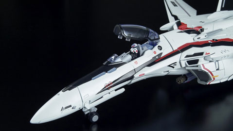 1/60 DX Chogokin VF-25F Messiah Valkyrie Alto Saotome version