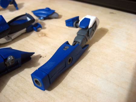 Bandai 1/72 VF-25G Messiah Model Kit Build Update: Arms