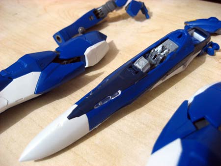 Bandai 1/72 VF-25G Messiah Model Kit Build Update: close up of cockpit area