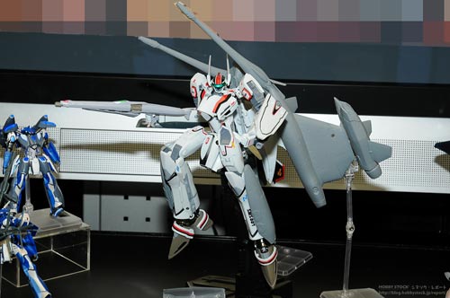 1/60 DX Chogokin VF-27 Lucifer and VF-25 Tornado Messiah