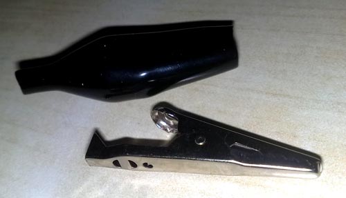 Do It Yourself Painting Clips for model kits using Alligator Clips: remove the insulation