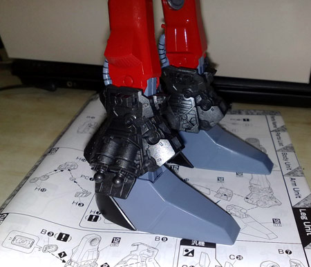 1/100 Rick Dias Quatro Bajeena MG Assembly: Problem with the Red