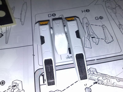 1/100 GN-003 Gundam Kyrios Assembly Part IV front pelvic armor
