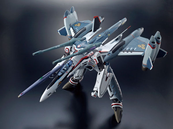 1/60 Bandai DX Chogoukin VF-25F Tornado Messiah Valkyrie (Alto Saotome ver) | VF-25Fトルネードメサイアバルキリー(早乙女アルト機)