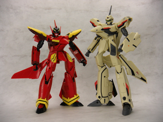 1/60 VF-19 Fire Valkyrie from Yamato Toys