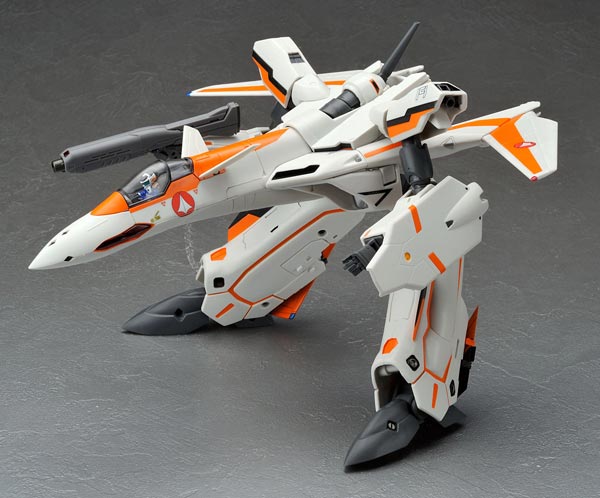 1/60 Yamato YF-19 Bird of Prey and Double Nuts