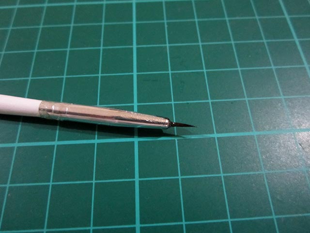 How to Keep your Paint Brush Tips Pointy